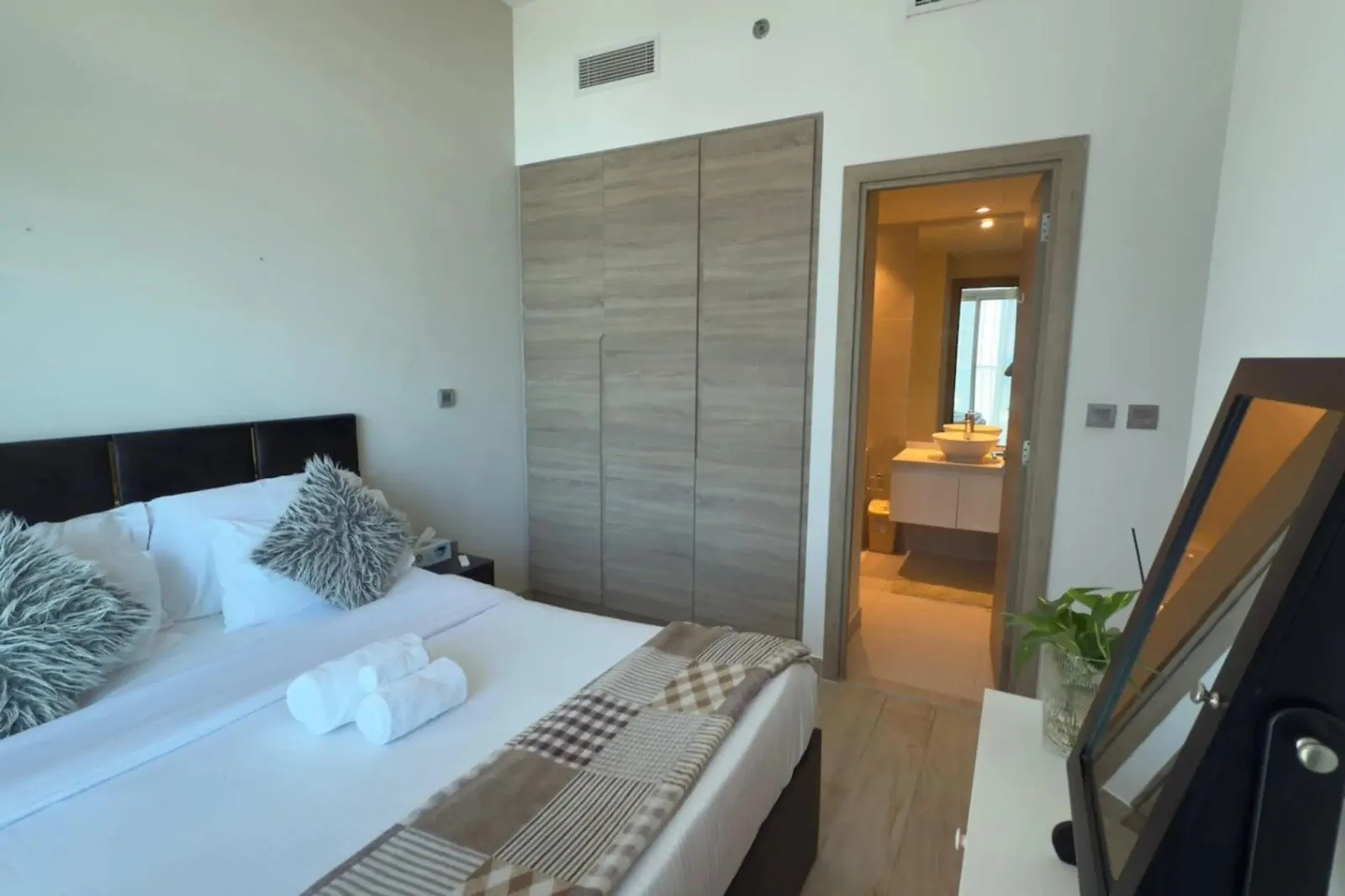 1 yatak odalı daire — Al Thanyah 5, Dubai — 3/6
