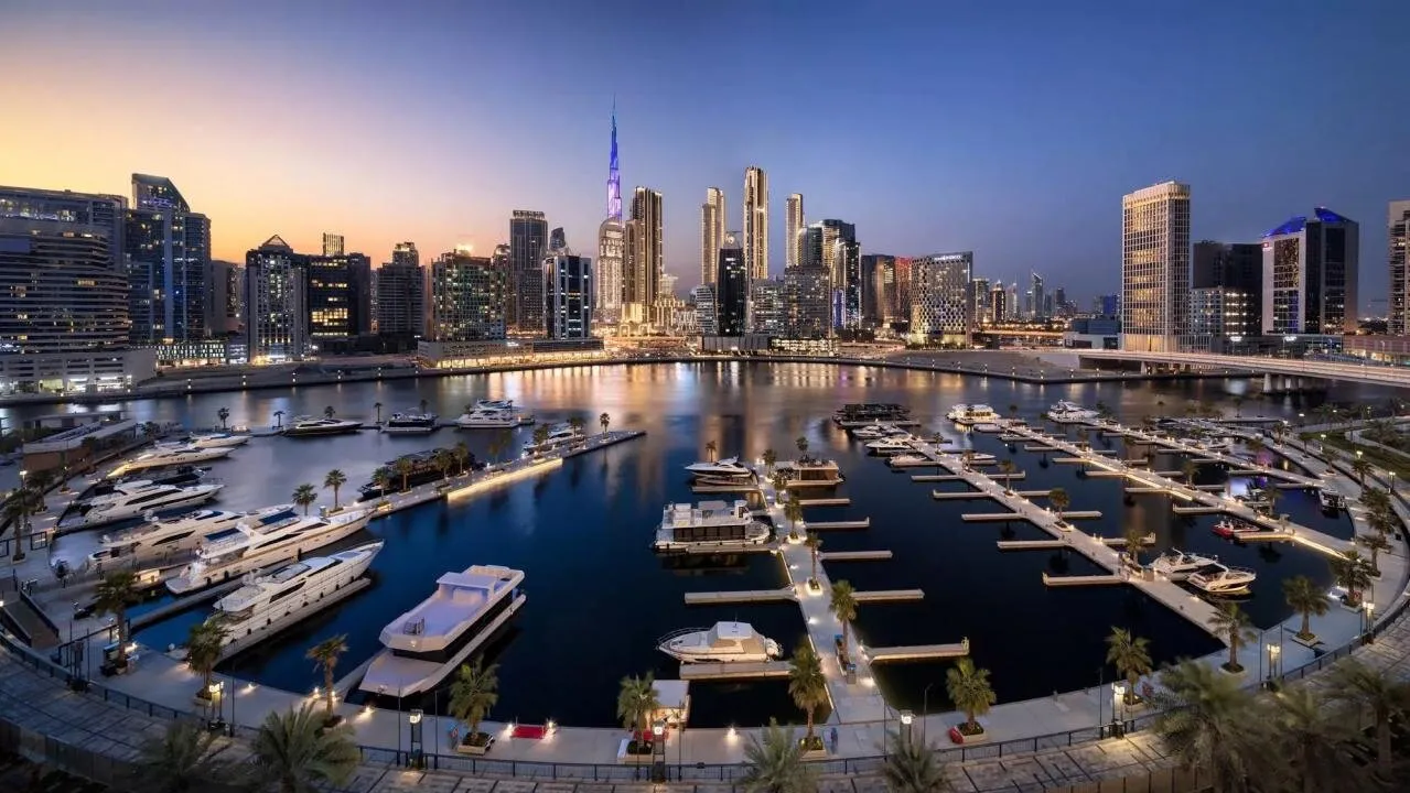 Luxe appartement met ruim terras! Met prachtig uitzicht op Marasi Bay, Downtown Dubai en Burj Khalifa! Renteloze termijnbetalingen! Volledig gemeubileerd!, 2 slaapkamers, 369 m²
