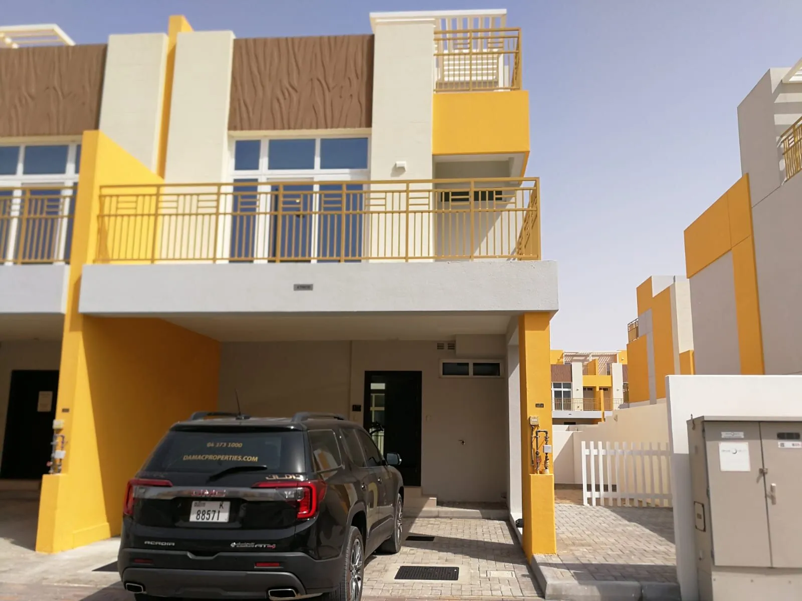 Prachtige villa | Hoek | Groot terras en grote kelder | Te huur - Investeringsaanbod | Dakterras, 3 slaapkamers, 253 m²