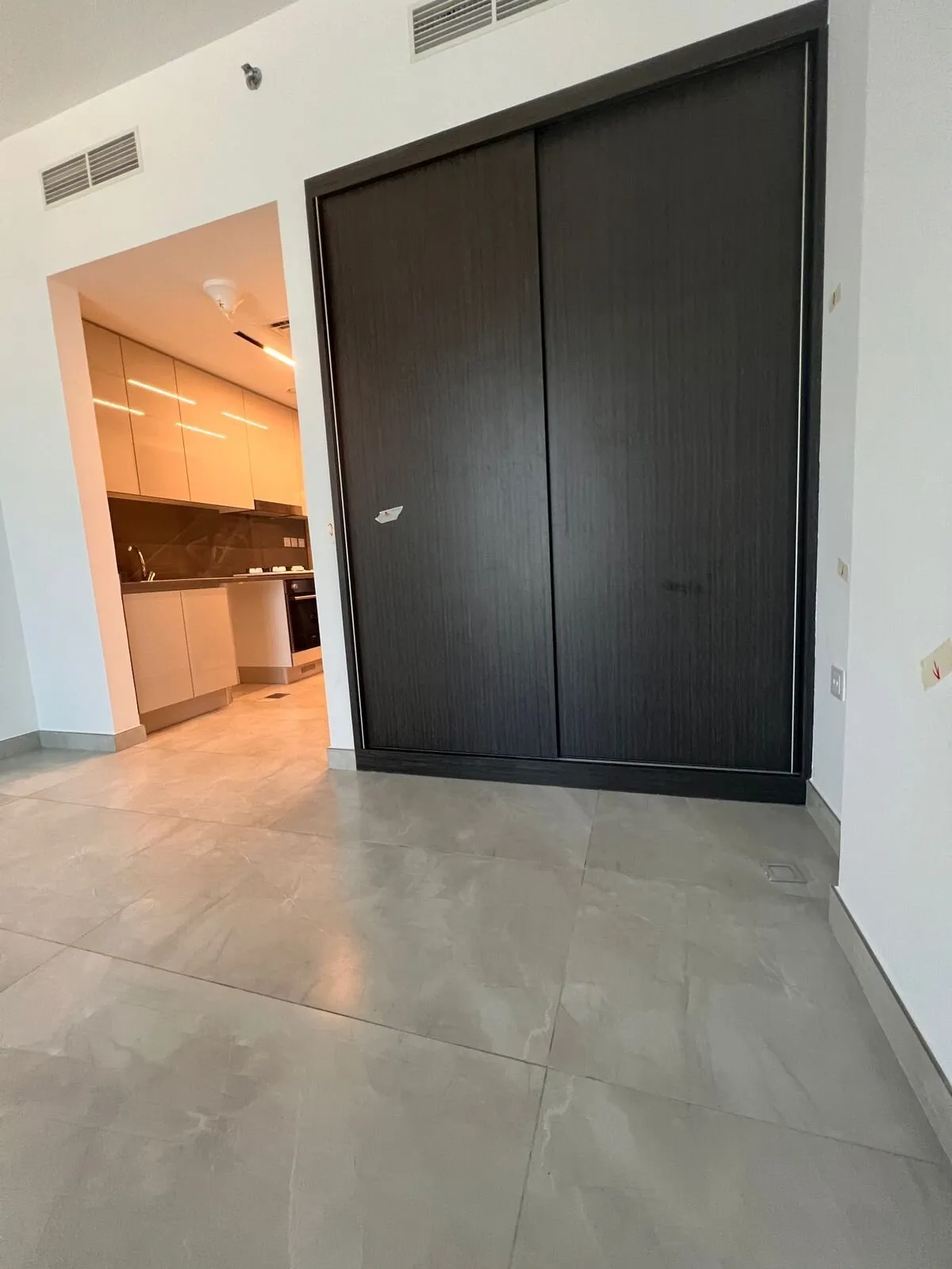 Stüdyo daire — Business Bay, Dubai — 7/19