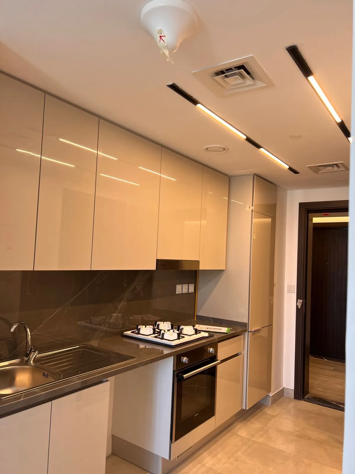 Stüdyo daire — Business Bay, Dubai — 3/19
