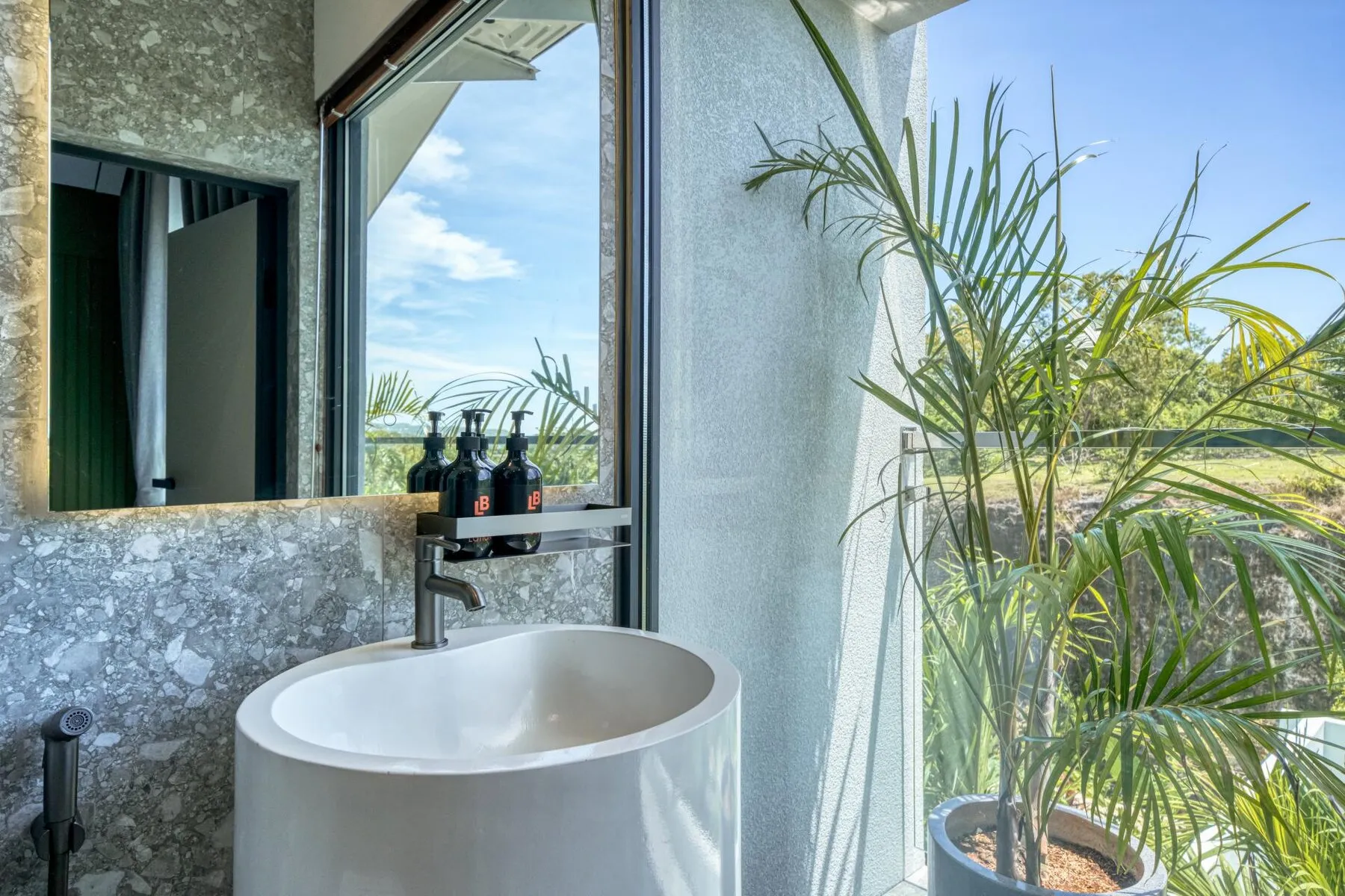 Villa de 2 dormitorios en venta en Melasti, Uluwatu, Bali — 15/20