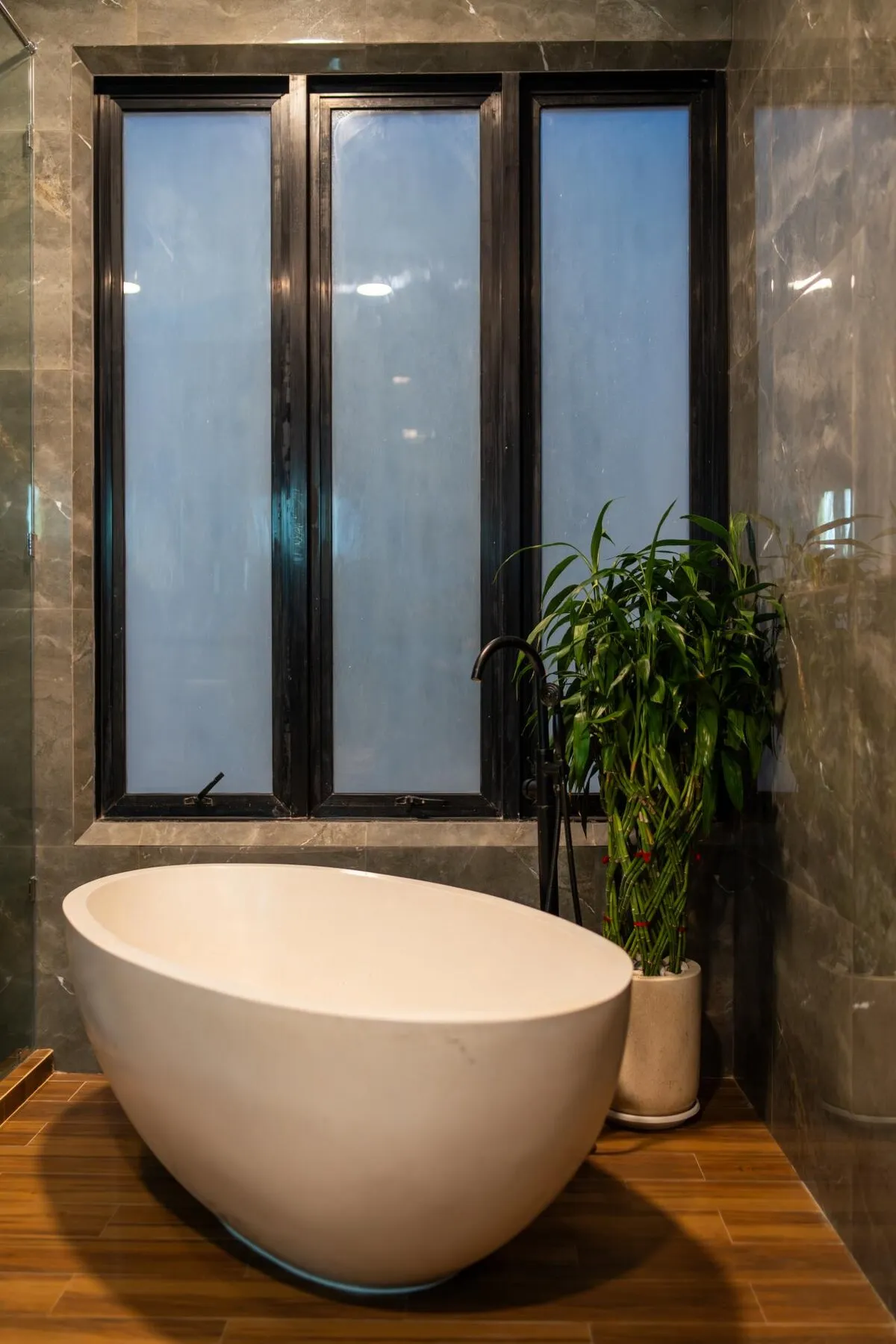 Villa de 4 dormitorios en venta en Tibubeneng, Canggu, Bali — 16/18