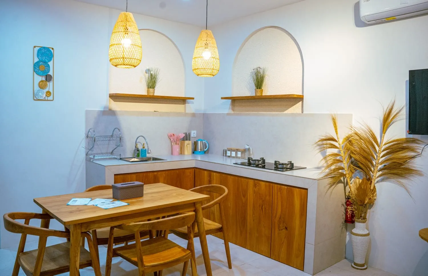 Villa de 1 dormitorio en venta en Tibubeneng, Canggu, Bali — 2/13