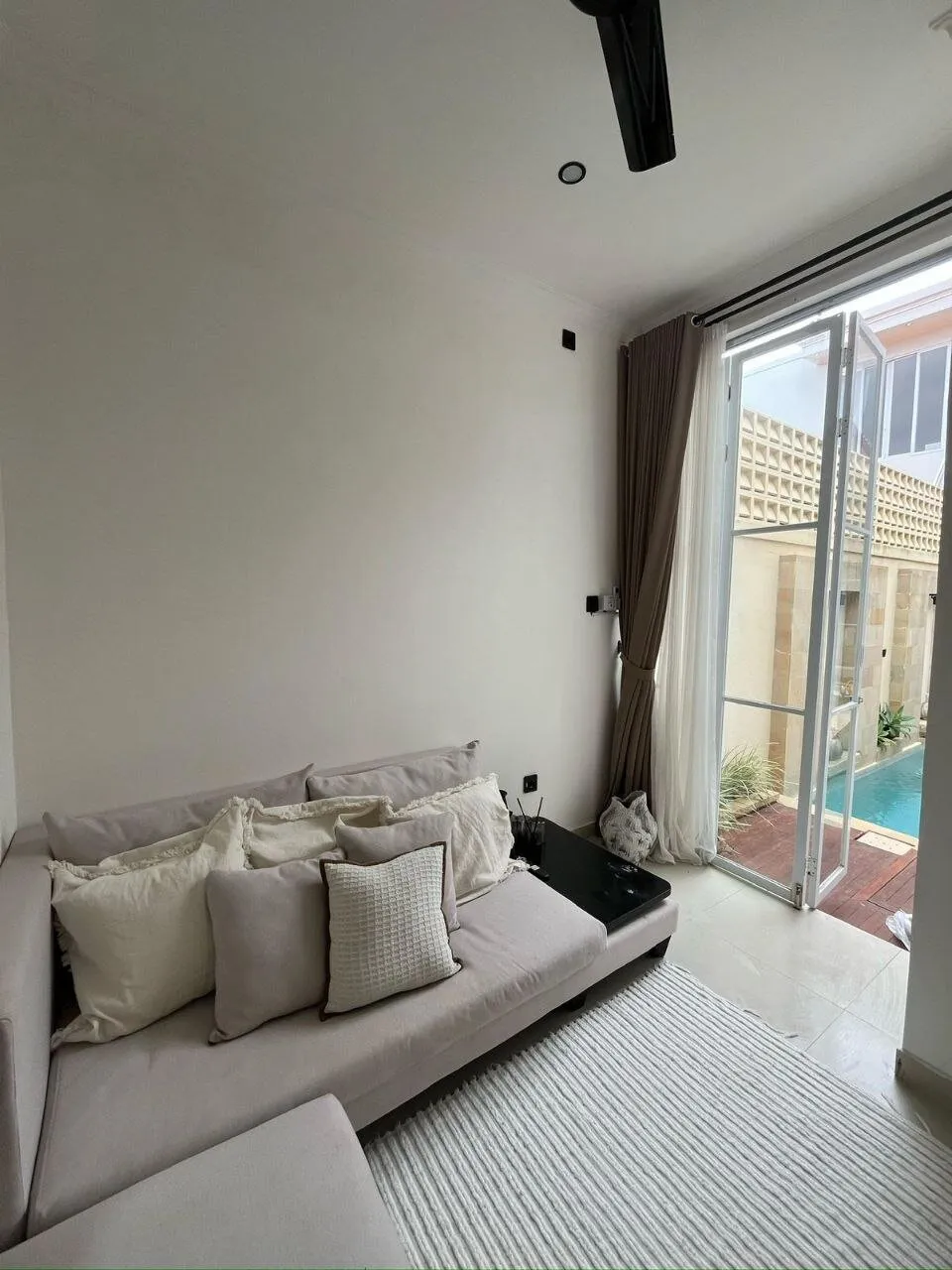 Villa de 3 dormitorios en venta en Tibubeneng, Canggu, Bali — 5/18