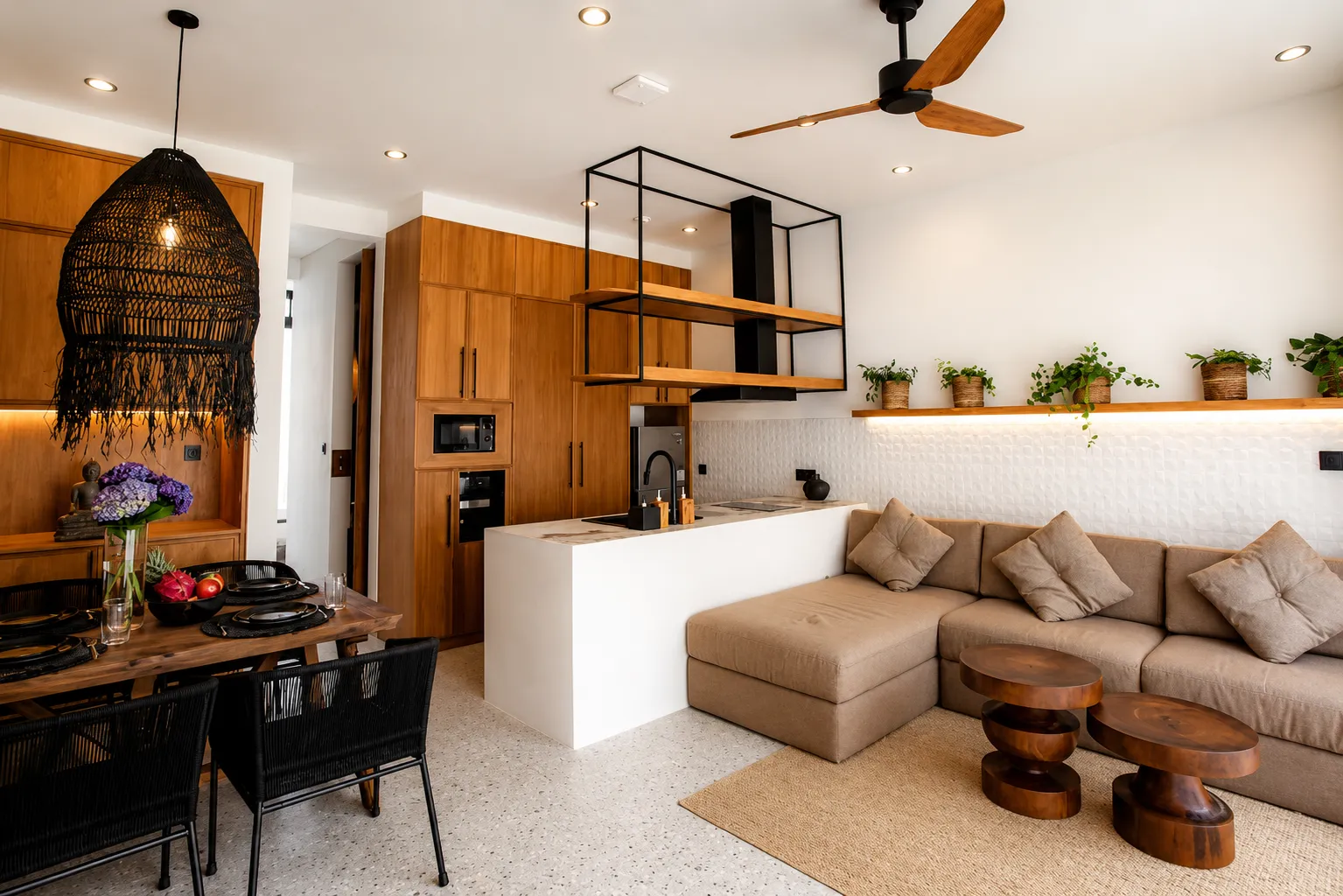 Finished apartment with a roof terrace near Pandawa Beach!, 1 bedrooms, 85 m²