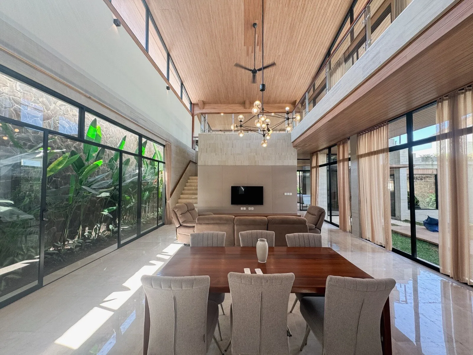 Villa met 4 slaapkamers te koop in Sanur, Bali — 4/18