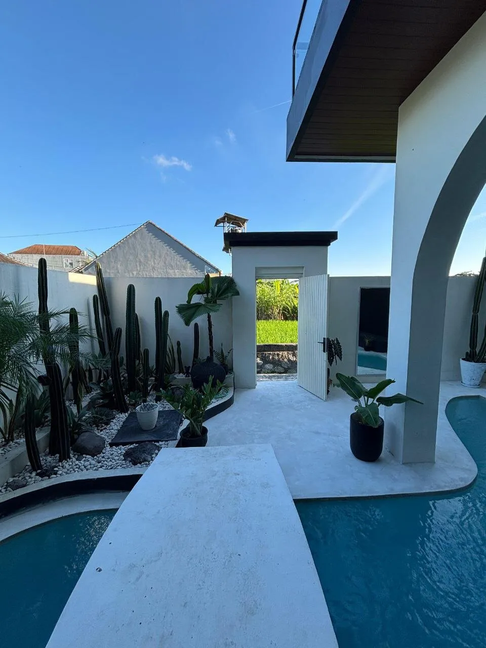 Villa de 2 dormitorios en venta en Padonan, Canggu, Bali — 20/20
