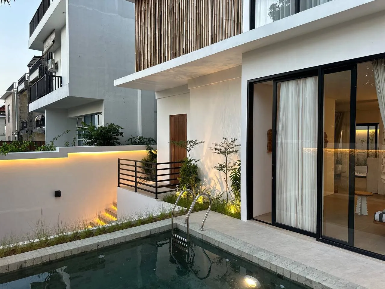 Villa de 3 dormitorios en venta en Balangan, Uluwatu, Bali — 2/20