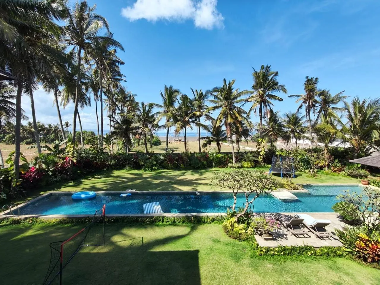 Villa de 5 dormitorios en venta en gianyar, Bali — 12/12