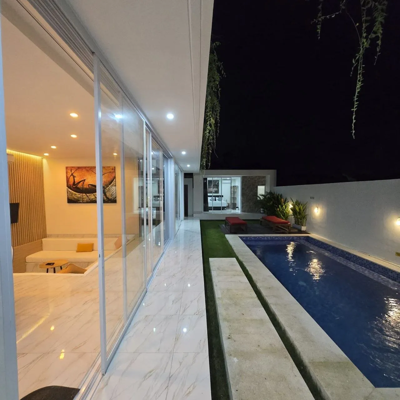 Luxury villa in Seminyak - ideal home or investment!, 4 bedrooms, 282 m²