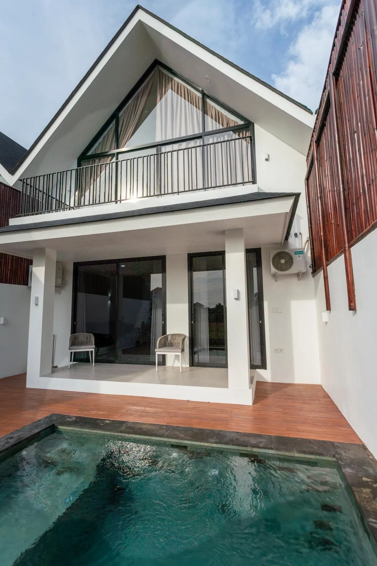 Ihr Investitionsprojekt auf Bali! Moderne Stadthäuser mit Smart-Home-Technologie im Herzen von Canggu!, 2 Schlafzimmer, 131 m²