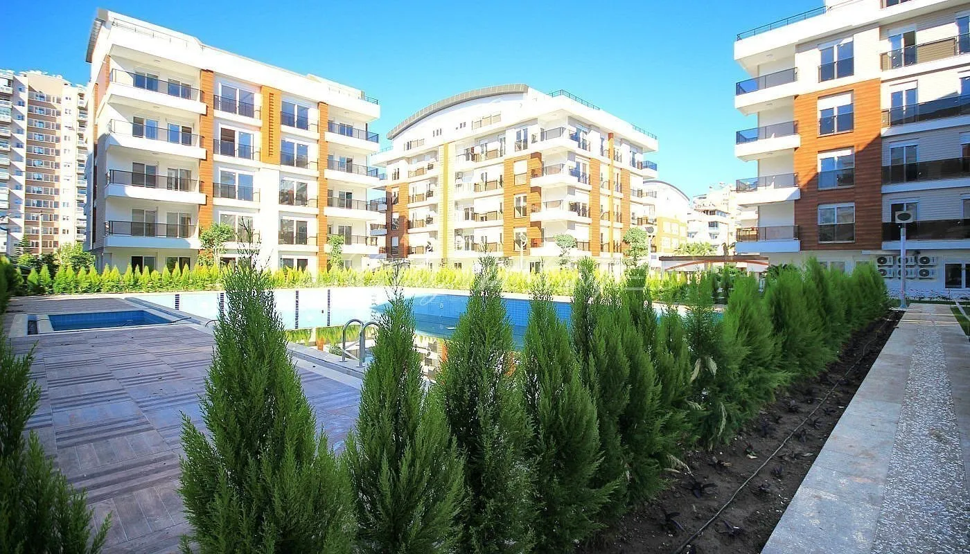 Apartments in Antalya, 3 bedrooms, 180 m²