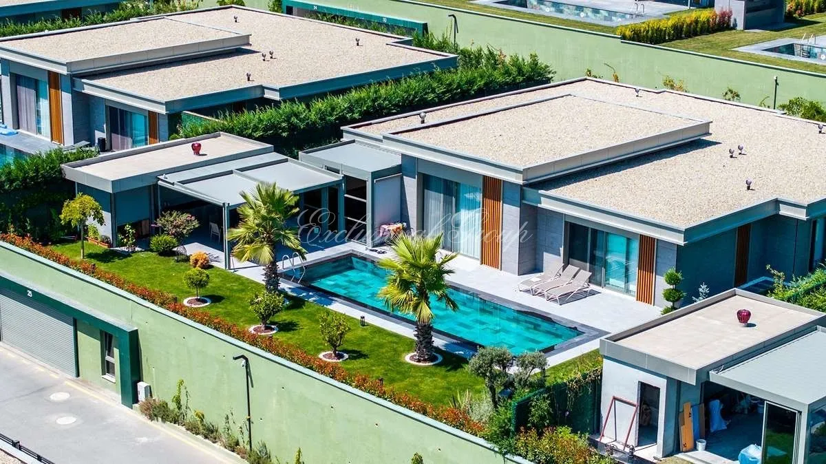 Villa met 4 slaapkamers te koop in Istanbul, Istanboel — 18/20