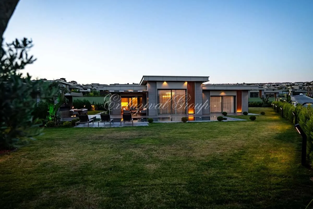 Villa met 4 slaapkamers te koop in Istanbul, Istanboel — 3/20