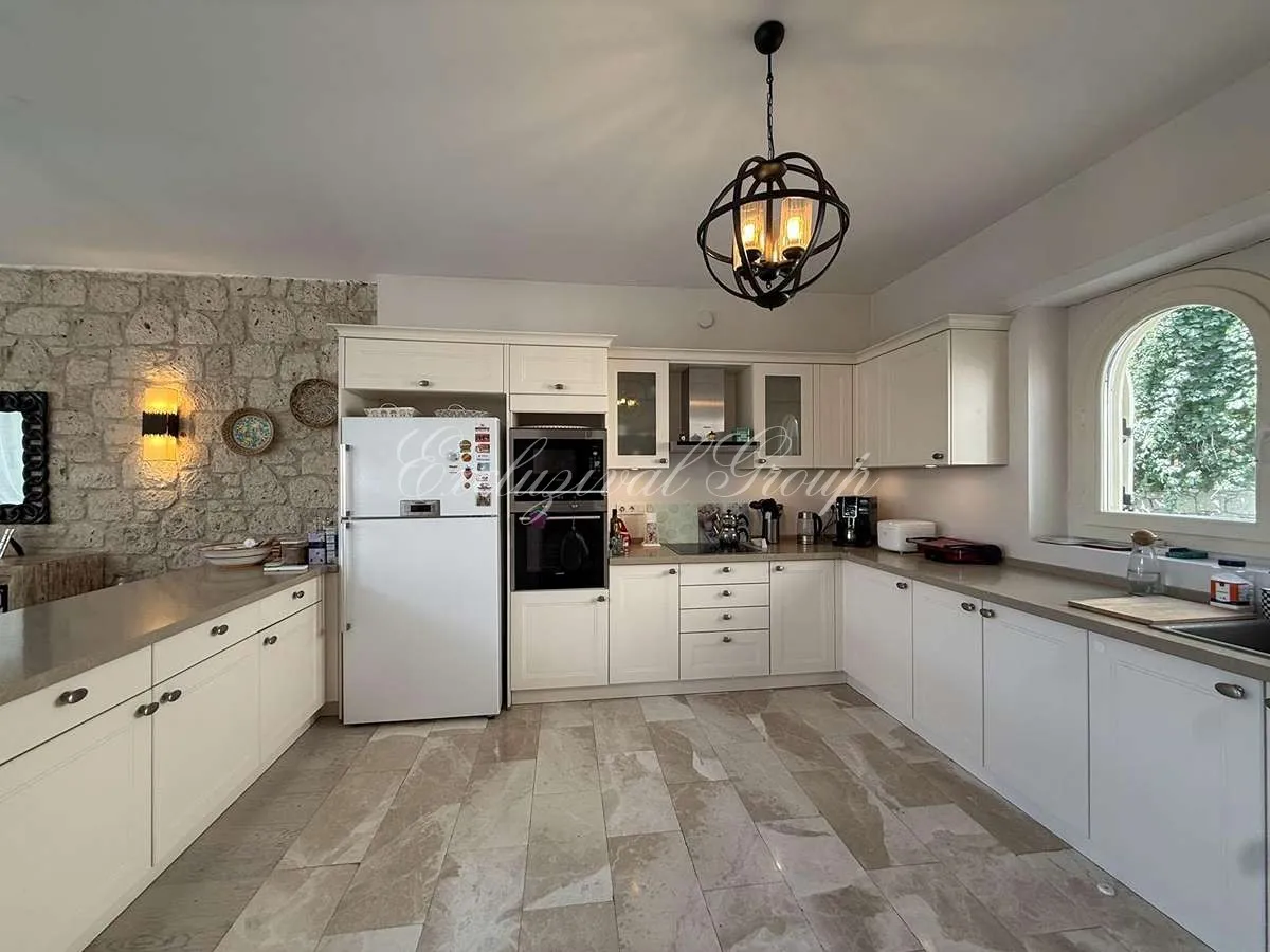 Villa met 6 slaapkamers te koop in Çeşme, İzmir — 12/20