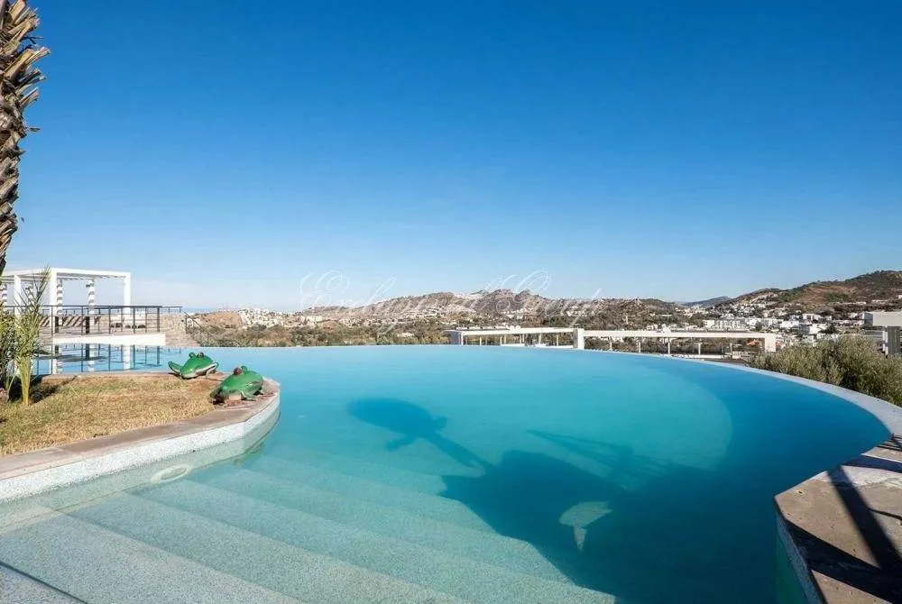 Commercial property for sale in Bodrum, Muğla — 5/15