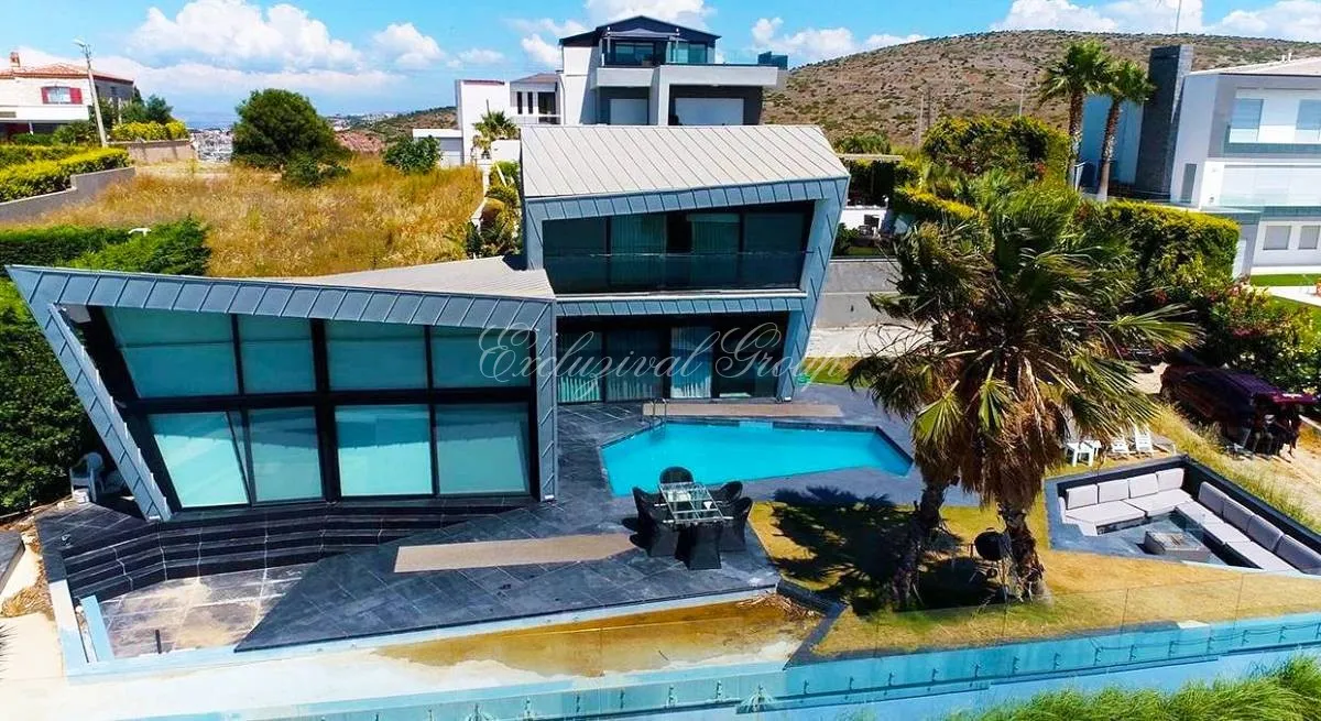 6-bedroom villa for sale in Çeşme, İzmir — 5/11