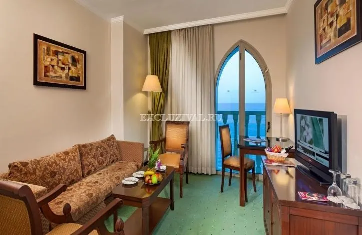 Gewerbeimmobilie zum Kauf in Antalya — 3/3