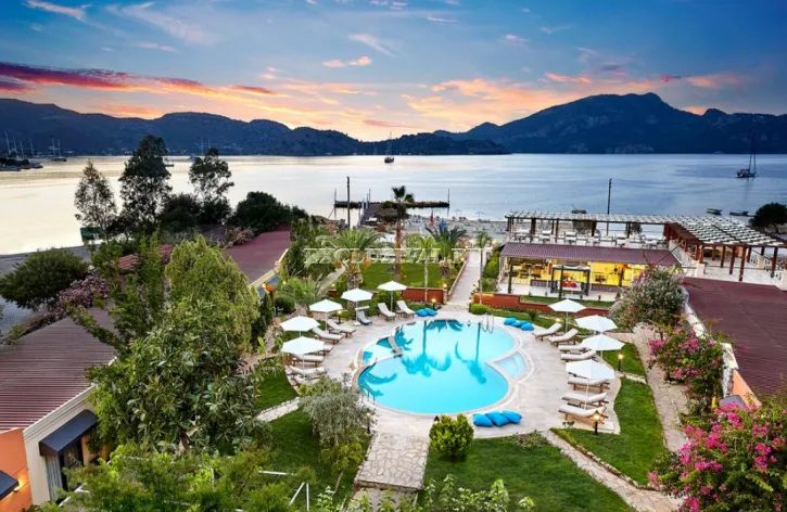 Commercial property in Marmaris, 5500 m²