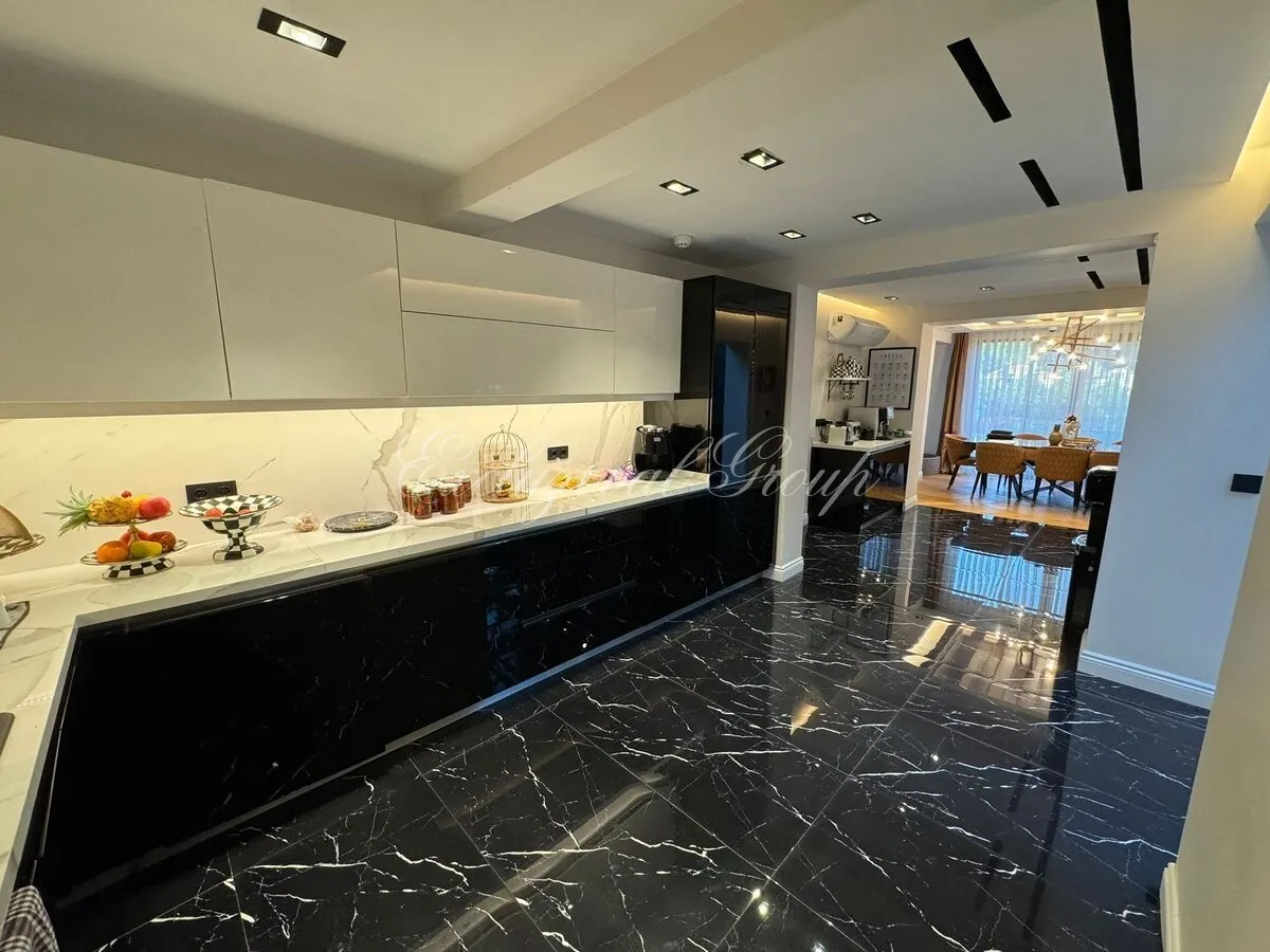 Villa met 6 slaapkamers te koop in Istanbul, Istanboel — 4/7
