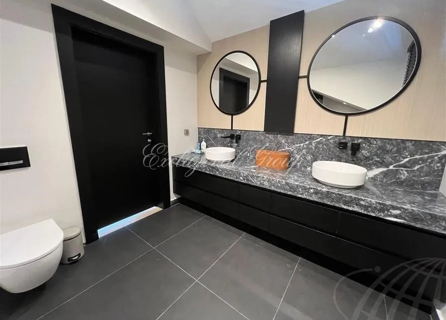 Villa met 6 slaapkamers te koop in Istanbul, Istanboel — 20/20