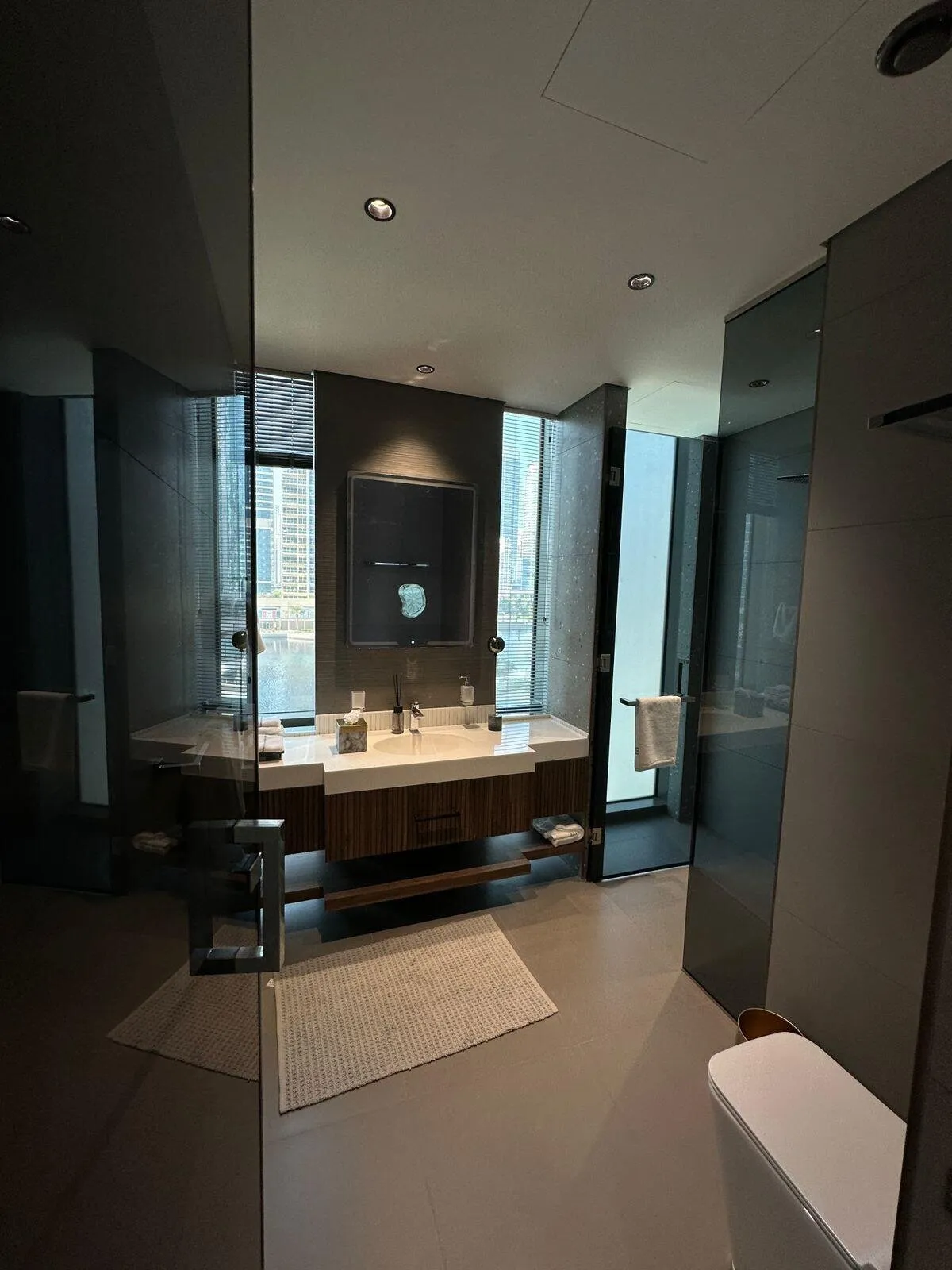 1 yatak odalı daire — Jumeirah Lakes Towers, Dubai — 4/20