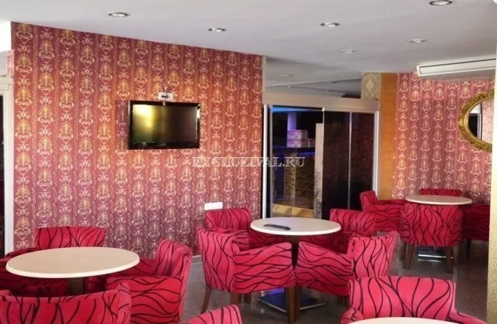 Commercial property in Antalya, 890 m²