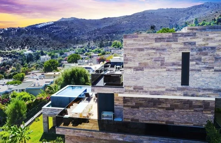5-bedroom villa for sale in Bodrum, Muğla — 12/14