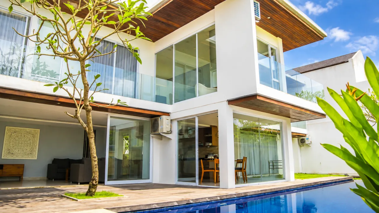 Ready-made Freehold villa with ocean views in Ungasan, 6 bedrooms, 436 m²