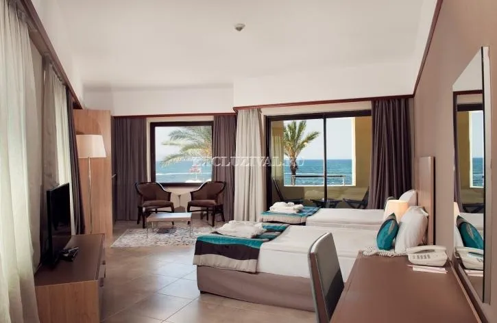 Commercial property in Bodrum, 35038 m²