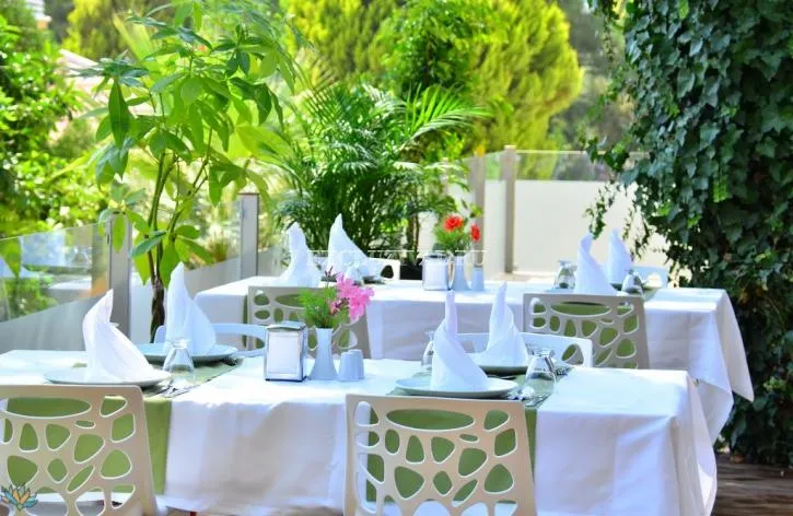 Bedrijfspand te koop in Kuşadası, Aydın — 4/4