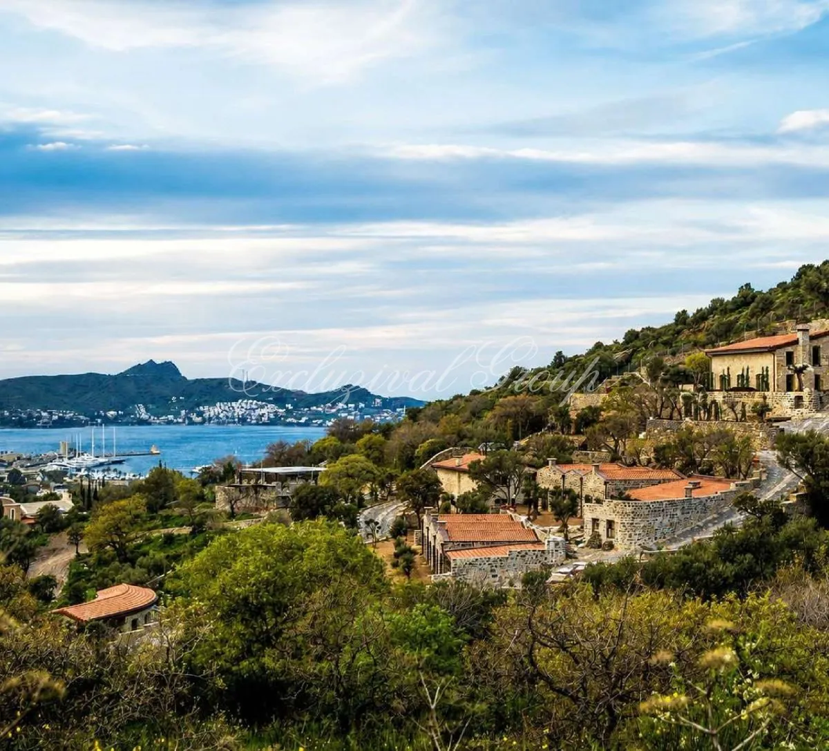 Villa in Bodrum, 16 bedrooms, 1417 m²