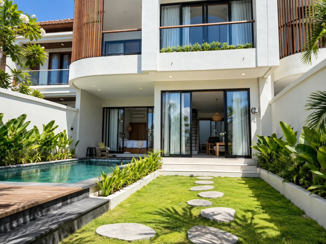 Lichte villa in Santorini-stijl, 3 slaapkamers, 180 m²